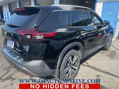 Used 2023 Nissan Rogue SL w/ SL Premium Package AWD/4WD image 3