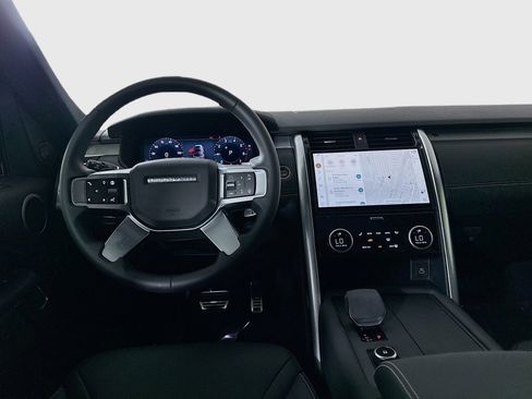 Used 2024 Land Rover Discovery Dynamic SE image 20