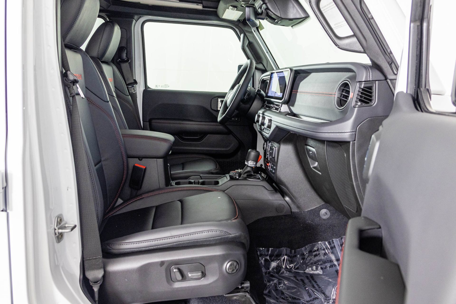 New 2027 Jeep Wrangler Unlimited Rubicon AWD/4WD image 39