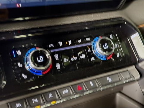 Certified 2026 GMC Sierra 1500 AT4 w/ AT4 Premium Package AWD/4WD image 17