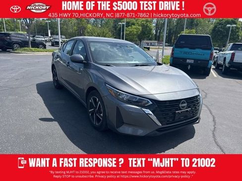 Used 2024 Nissan Sentra SV image 1