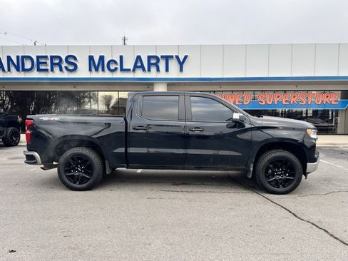 Used 2022 Chevrolet Silverado 1500 LT image 3