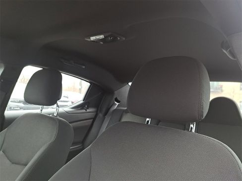 Used 2012 Dodge Avenger SXT image 15