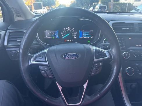 Certified 2017 Ford Fusion SE w/ Equipment Group 601A image 12