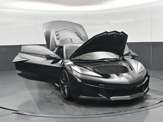 Used 2024 Chevrolet Corvette Z06 RWD image 57