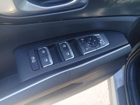 New 2026 Kia Sorento S w/ S Panoramic Sunroof Package image 13