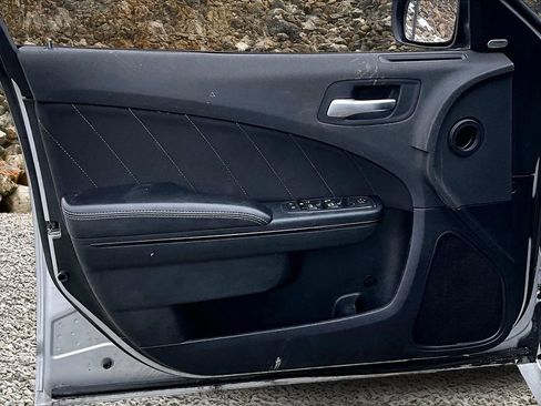 Used 2023 Dodge Charger R/T w/ Blacktop Package image 18