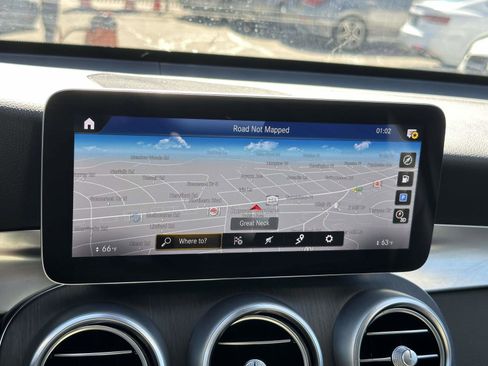 Used 2021 Mercedes-Benz GLC 300 4MATIC w/ Multimedia Package image 34