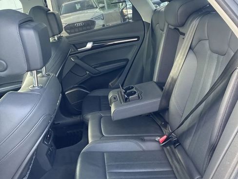 Used 2019 Audi Q5 2.0T Premium Plus w/ Premium Plus Package AWD/4WD image 16
