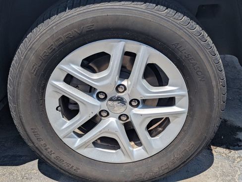 Used 2018 Jeep Compass Sport AWD/4WD image 9