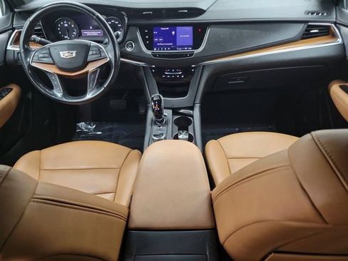 Used 2022 Cadillac XT5 Premium Luxury w/ Technology Package FWD image 14