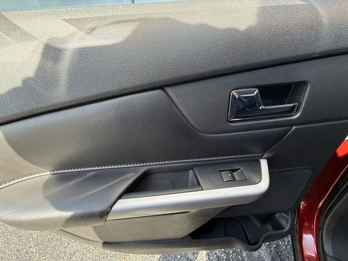 Used 2014 Ford Edge SEL w/ Equipment Group 205A FWD image 24