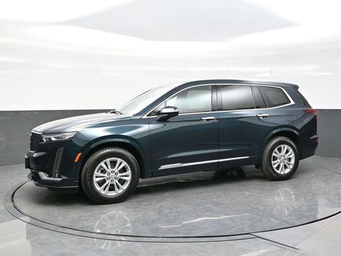 New 2025 Cadillac XT6 Luxury w/ LPO, Floor Liner Package image 3