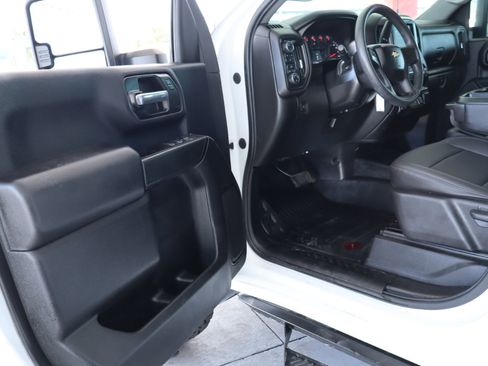 Used 2021 Chevrolet Silverado 2500 W/T w/ WT Convenience Package image 14
