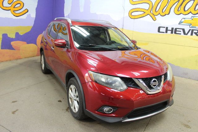 Used 2015 Nissan Rogue SV FWD image 2