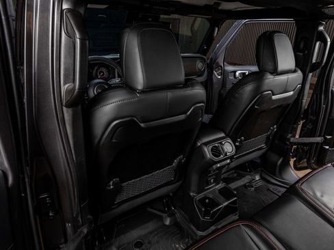 Used 2025 Jeep Gladiator Rubicon image 33