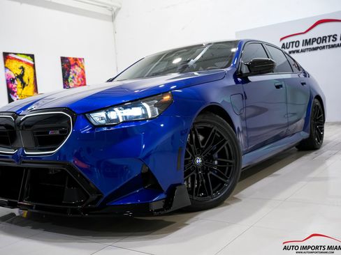 Used 2026 BMW M5 w/ Executive Package AWD/4WD image 49
