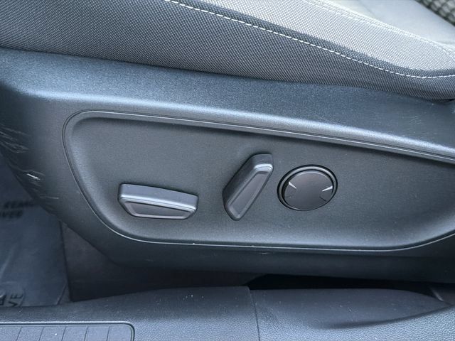 Used 2022 Ford Escape SE FWD image 22
