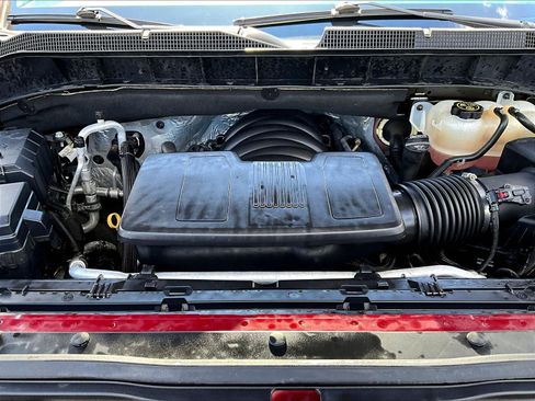 Used 2020 Chevrolet Silverado 1500 High Country w/ Technology Package AWD/4WD image 31