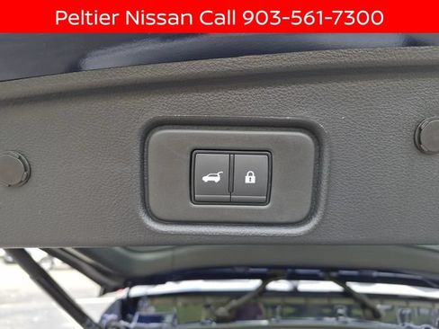 New 2026 Nissan Pathfinder SL w/ SL Premium Package FWD image 8