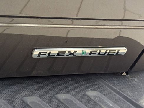 Used 2016 Ford F250 Lariat w/ Chrome Package image 31