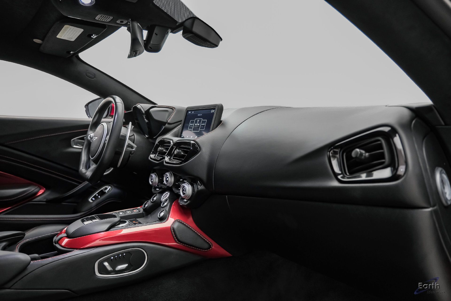 Used 2019 Aston Martin V8 Vantage Coupe RWD image 49