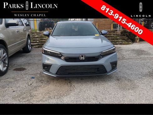 Used 2024 Honda Civic Touring image 5