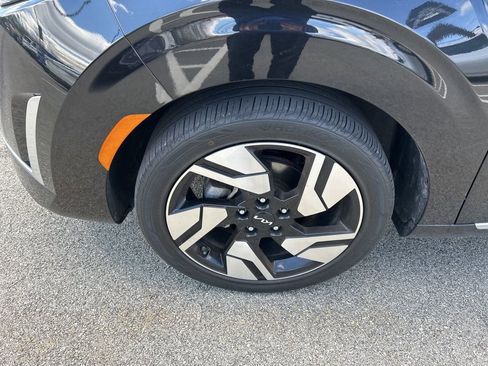 Certified 2023 Kia Soul GT-Line FWD image 7