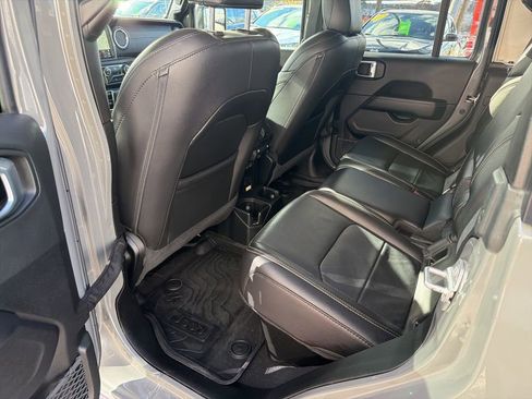 Certified 2021 Jeep Gladiator Overland w/ Popular Equipment Package image 14