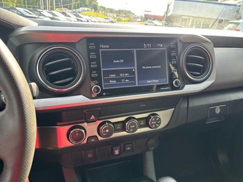 Used 2020 Toyota Tacoma SR5 AWD/4WD image 21