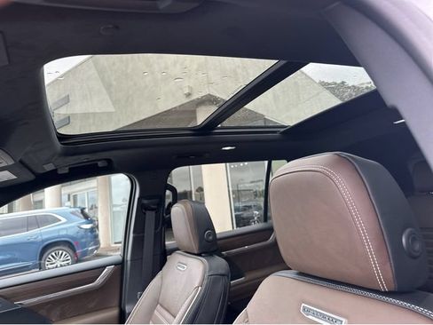 New 2026 GMC Acadia Denali Ultimate w/ LPO, Floor Liner Package AWD/4WD image 26