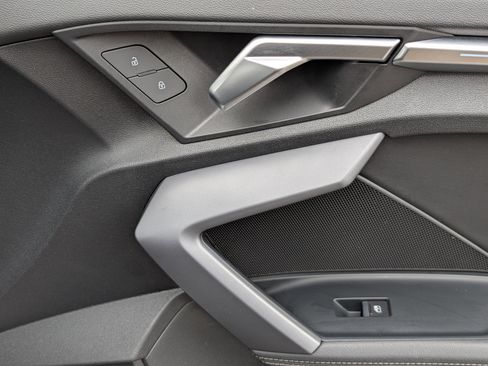 Used 2025 Audi A3 2.0T Premium image 22