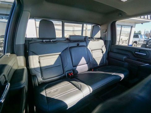 Used 2022 GMC Sierra 3500 Denali image 35