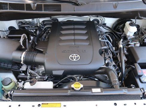 Used 2016 Toyota Sequoia Platinum RWD image 43