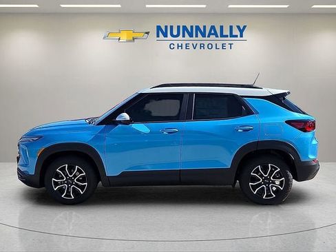 New 2025 Chevrolet TrailBlazer ACTIV w/ Convenience Package FWD image 2