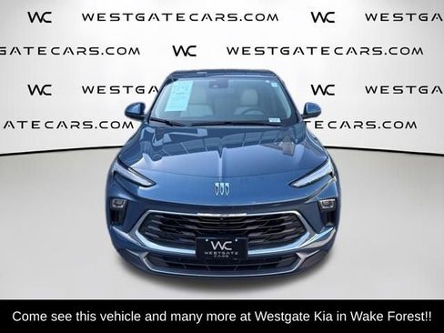 Used 2024 Buick Encore GX Preferred w/ Advanced Technology Package image 2