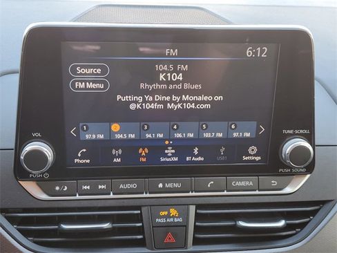 Used 2024 Nissan Altima 2.5 SR image 16