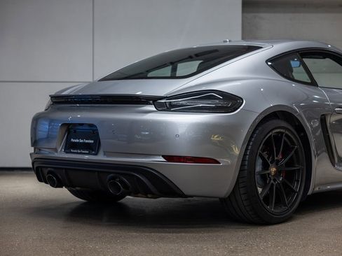 Used 2025 Porsche 718 Cayman GT4 image 25