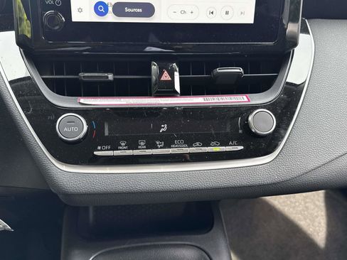 Certified 2023 Toyota Corolla LE FWD image 28