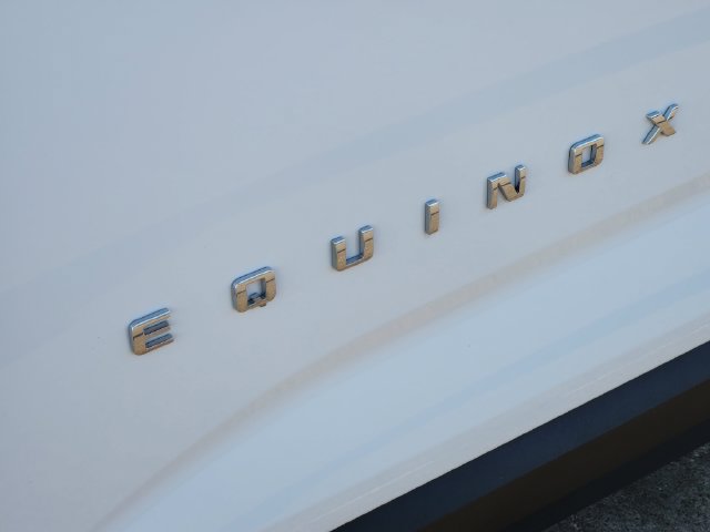 Used 2026 Chevrolet Equinox LT FWD image 16