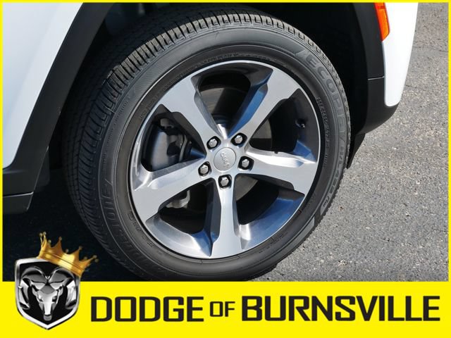Used 2026 Jeep Grand Cherokee L Limited AWD/4WD image 10