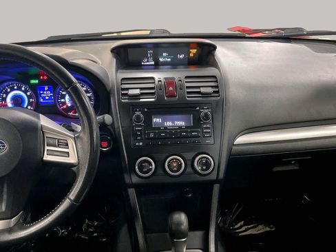 Used 2014 Subaru Crosstrek 2.0i Premium AWD/4WD image 7