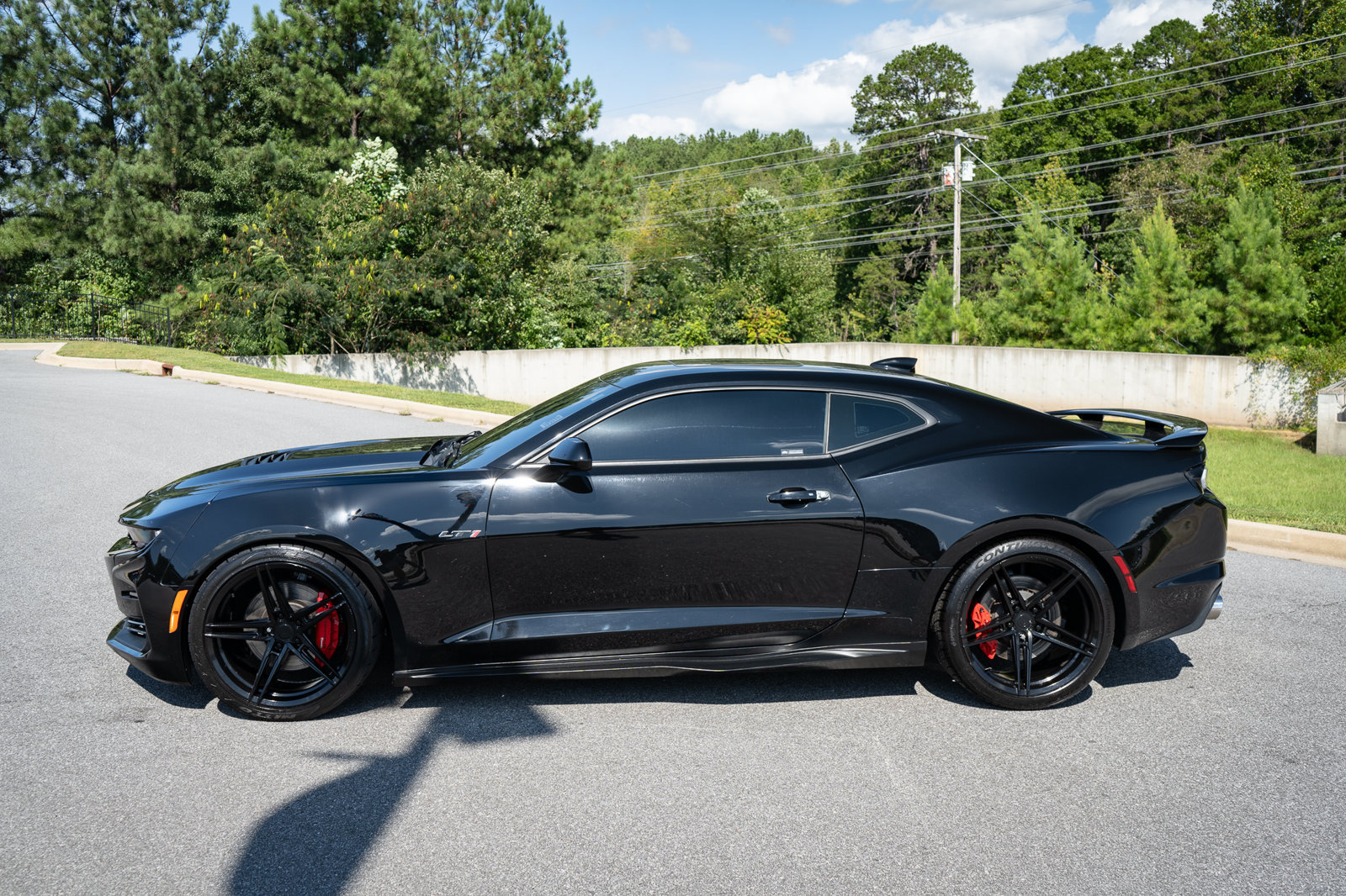 Used 2021 Chevrolet Camaro SS RWD image 7