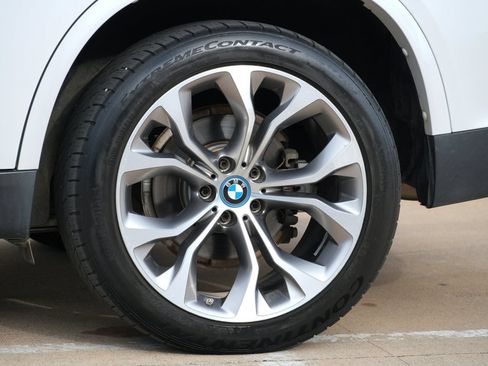 Used 2017 BMW X5 xDrive40e AWD/4WD image 28