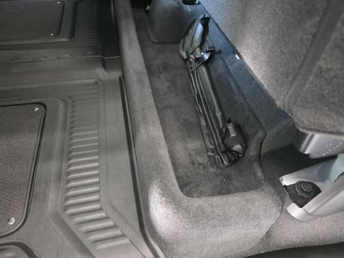 Used 2024 GMC Sierra 2500 AT4X image 35