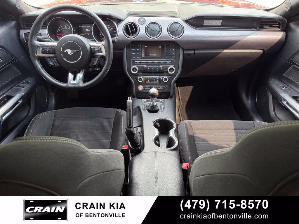 Used 2017 Ford Mustang Coupe RWD image 24