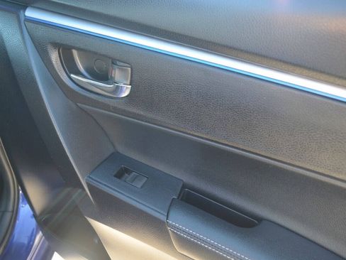 Used 2016 Toyota Corolla S Premium image 25