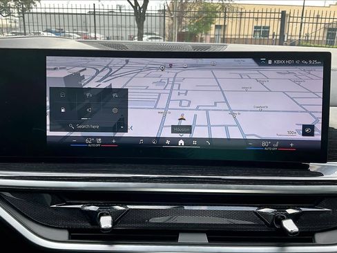 Used 2026 BMW X7 xDrive40i w/ M Sport Package image 35