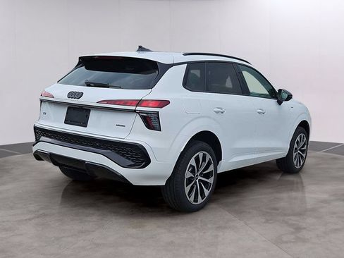 New 2026 Audi Q3 quattro 2.0T AWD/4WD image 4