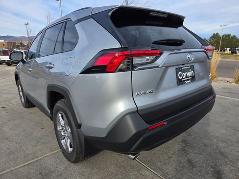 Used 2025 Toyota RAV4 XLE image 6